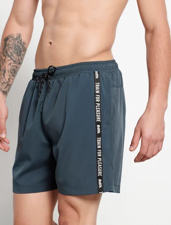 Men’s bermuda swim shorts