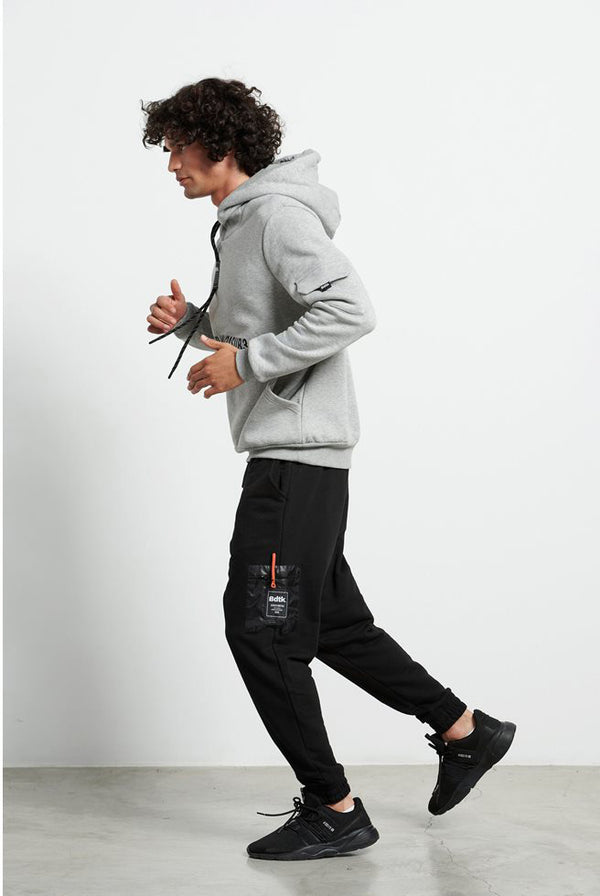 Men's ‘GEN Y’ sports jogger sweatpants.