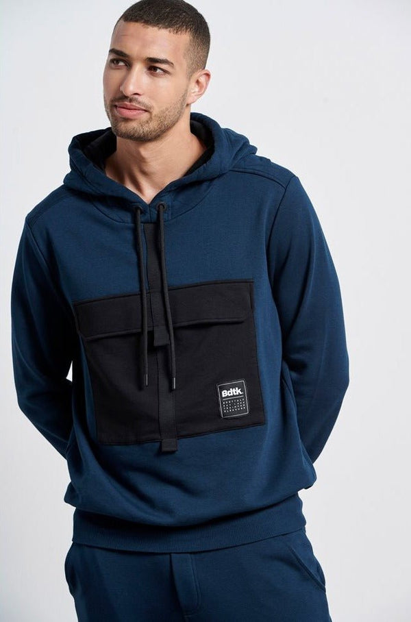 Men's heavy-duty sweatshirt with hood