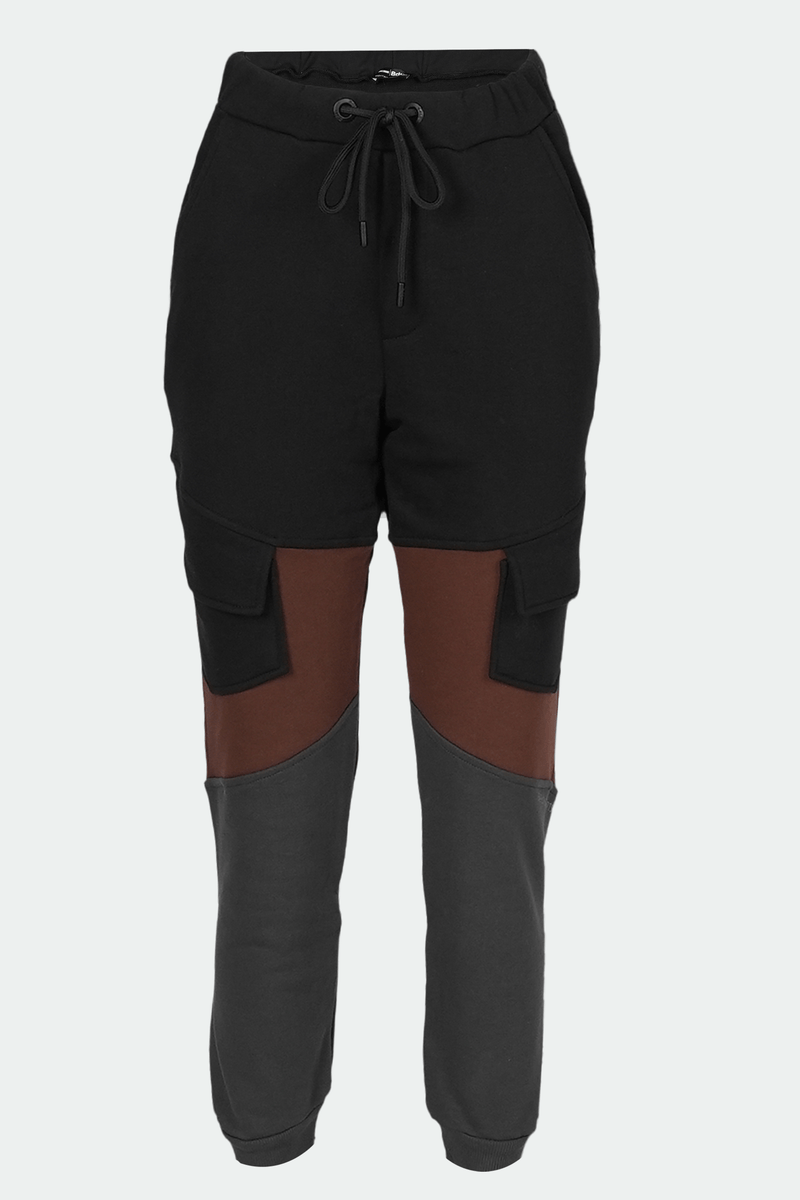 Women’s ‘BEYOND SPORTS’ cargo jogger sweatpants